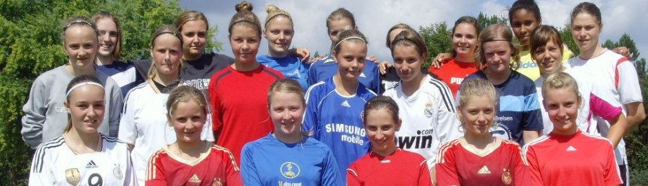 Fußballcamp Mädchen Junior (8-14 Jahre)