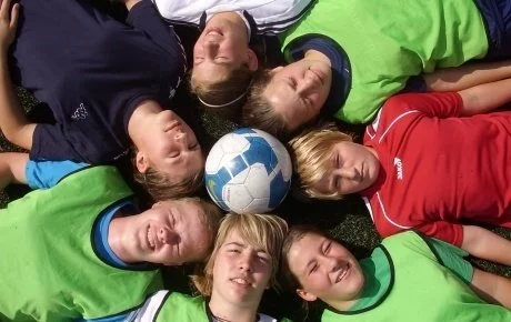 Gruppe Mädchen Fußball