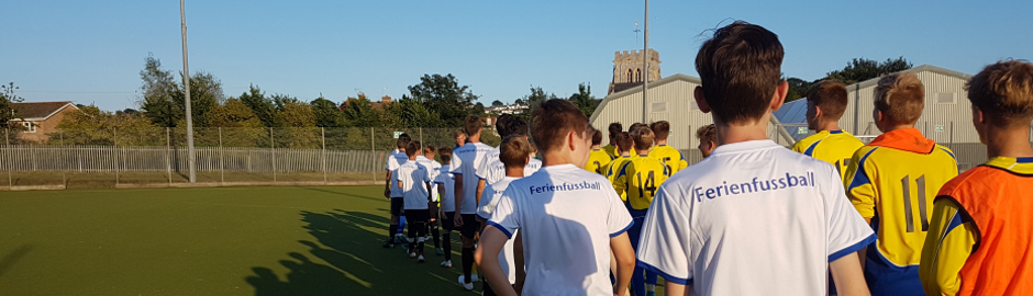 Fußballcamp mit Freundschaftsspielen