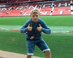 Junge Stadion im Fußballsprachcamp Worksop