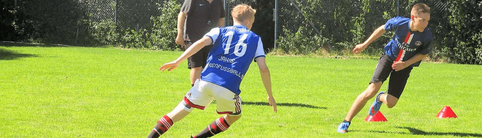 Fußballcamp Profi Wiehl Fußballplatz