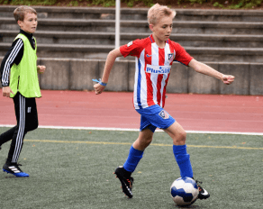 Kinder Fußball