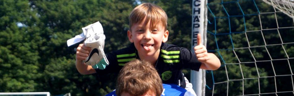 Alleine im Fußballcamp